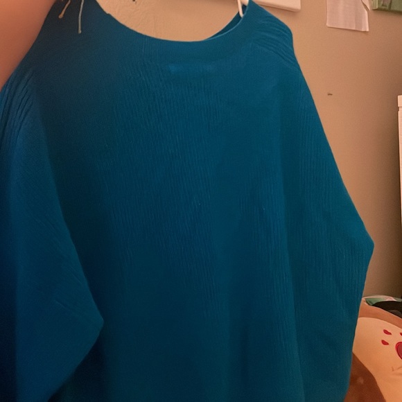 NWT ALICE+OLIVIA CAPRICE CREWNECK DROP SHOULDER PULLOVER - Picture 2 of 4